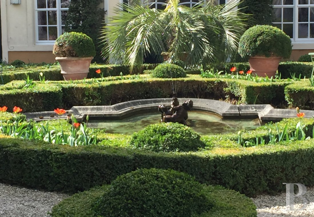 A stunning private mansion in Ghent, not far from the poetically celebrated Lys river - photo  n°3